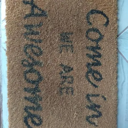 Awesomnest Semesterbostad